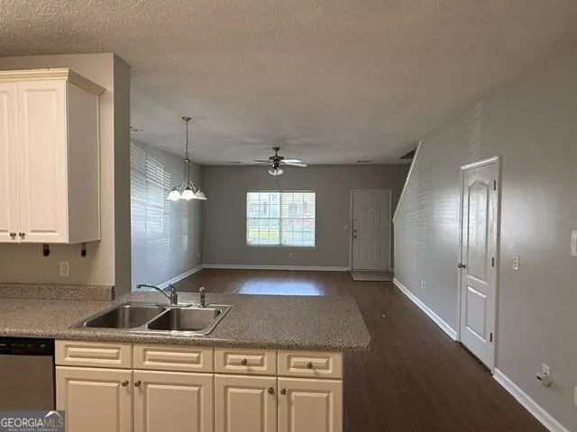 605 Glade Fern WAY Tifton, GA 31794