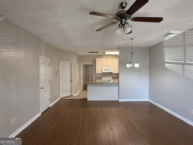 605 Glade Fern WAY Tifton, GA 31794