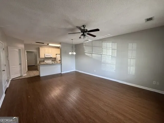 605 Glade Fern WAY Tifton, GA 31794