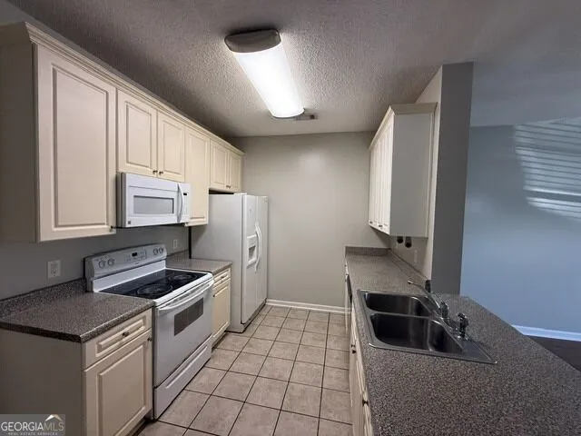 605 Glade Fern WAY Tifton, GA 31794