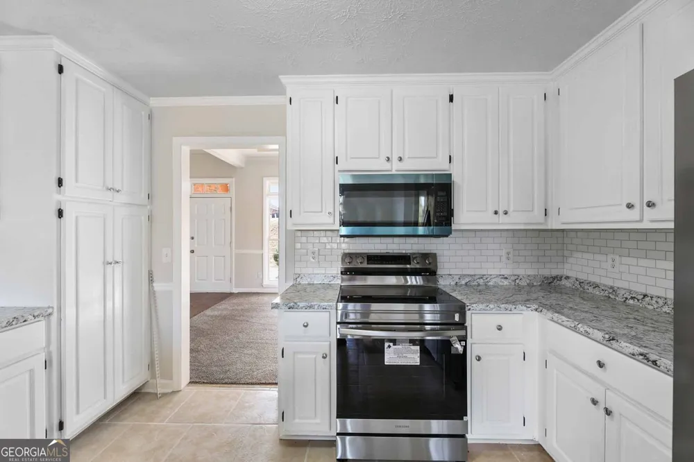 7988 Westlake DR Midland, GA 31820