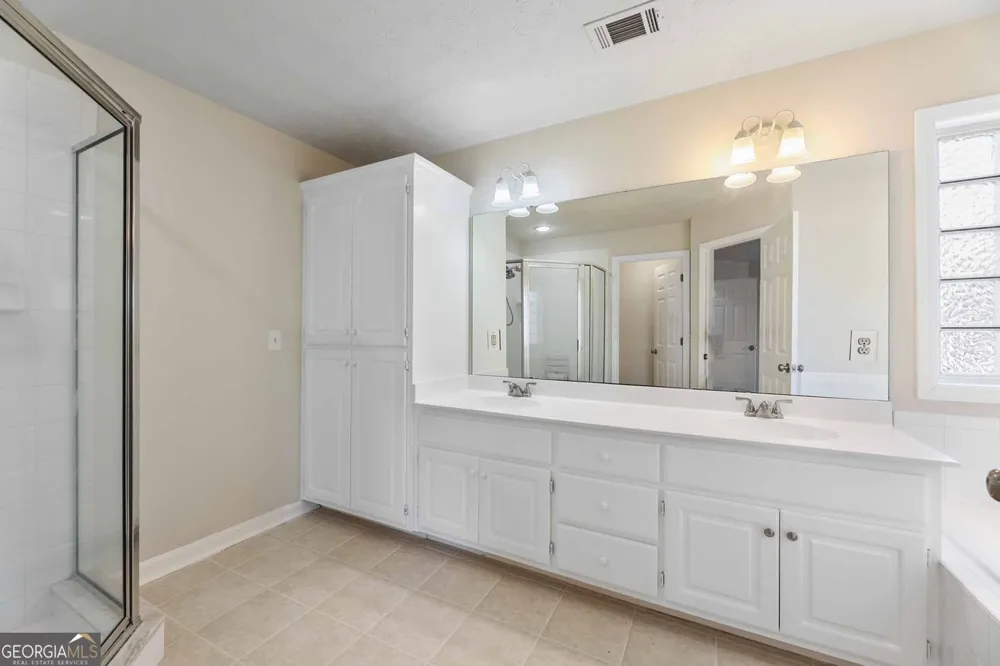 7988 Westlake DR Midland, GA 31820