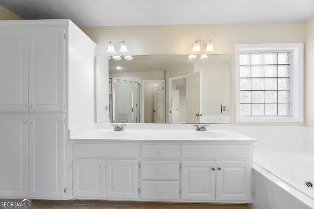 7988 Westlake DR Midland, GA 31820