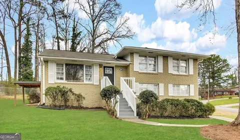 3040 Barksdale CIR