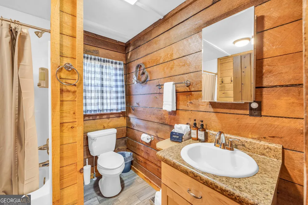 284 & 286 Duncan Bridge RD Sautee Nacoochee, GA 30571