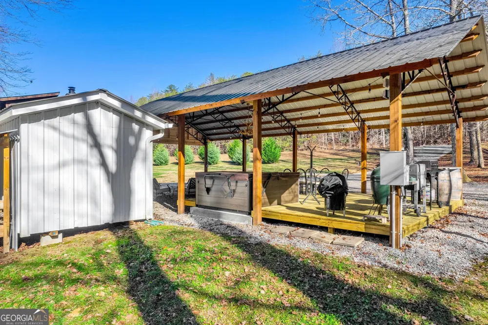284 & 286 Duncan Bridge RD Sautee Nacoochee, GA 30571