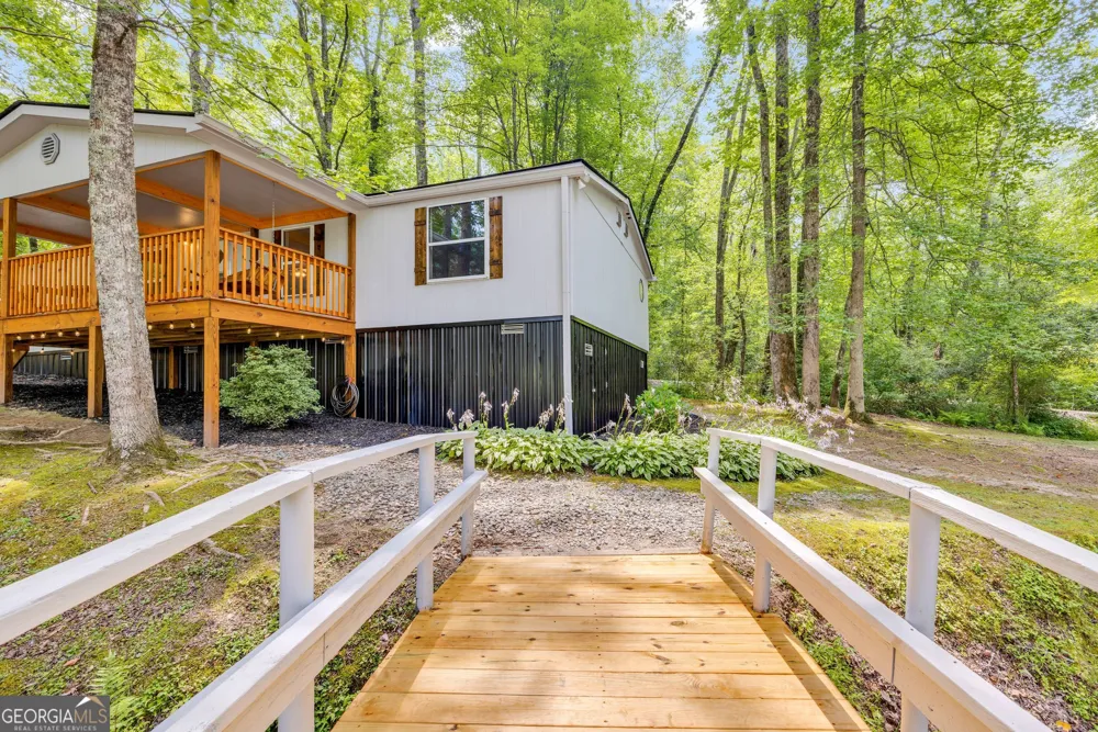284 & 286 Duncan Bridge RD Sautee Nacoochee, GA 30571