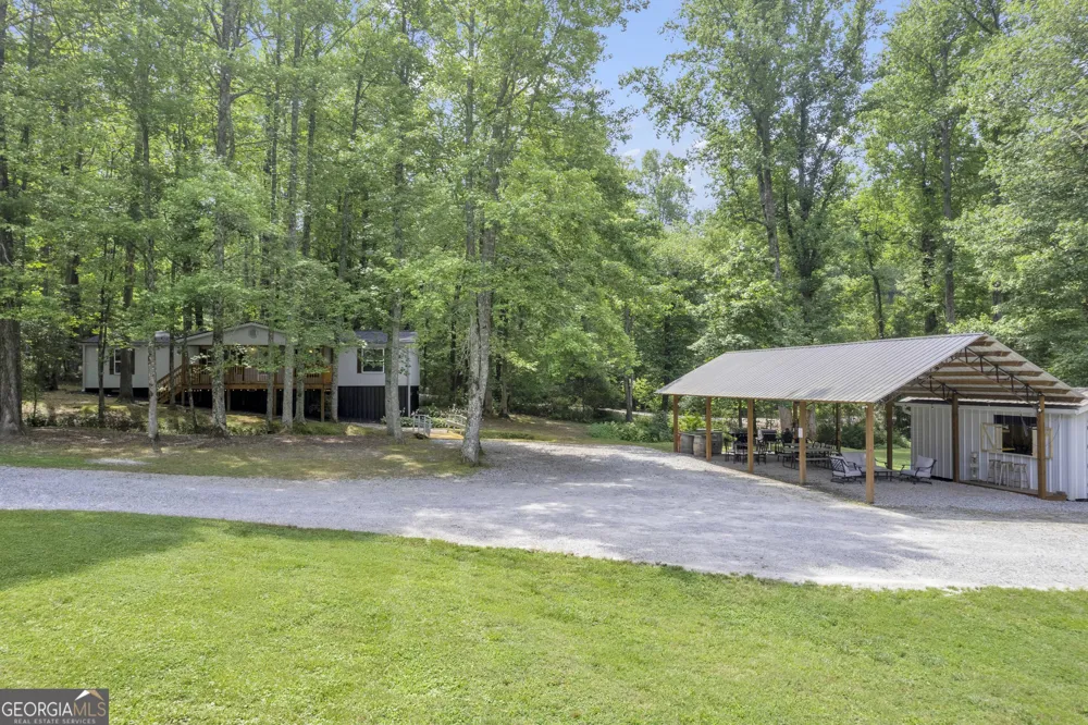 284 & 286 Duncan Bridge RD Sautee Nacoochee, GA 30571