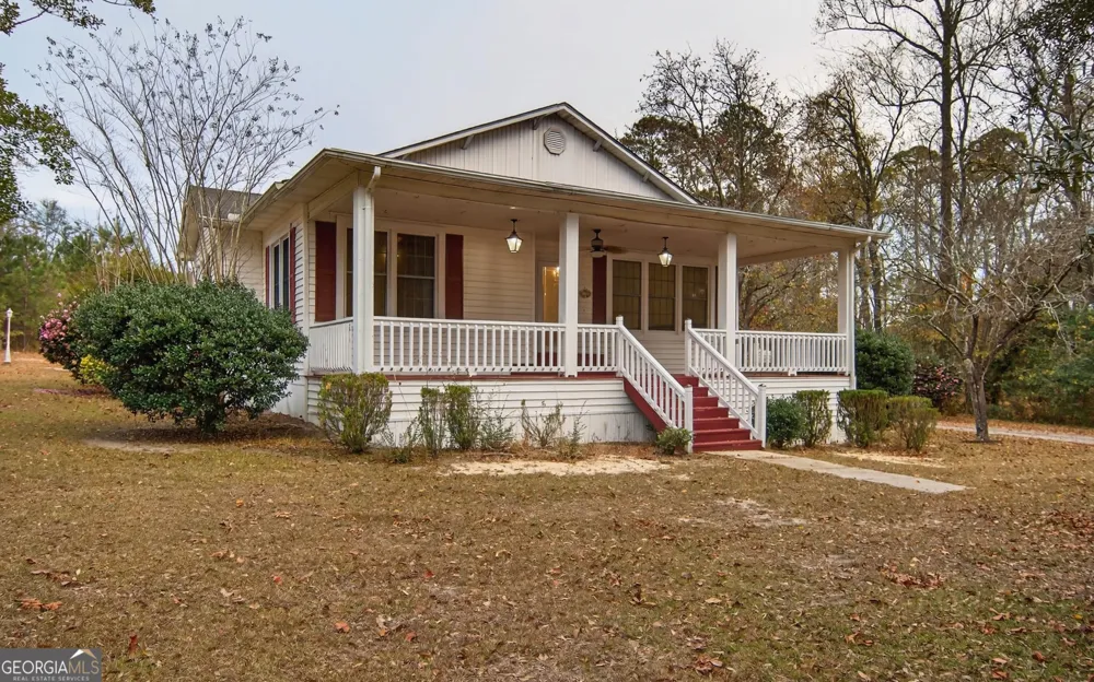 3900 Nevils Groveland RD Pembroke, GA 31321