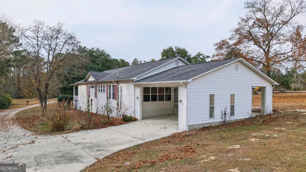 3900 Nevils Groveland RD Pembroke, GA 31321