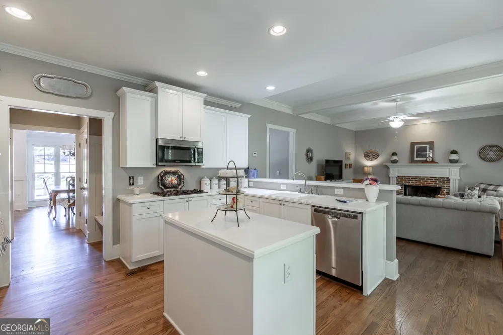 5939 Grand Loop RD Sugar Hill, GA 30518