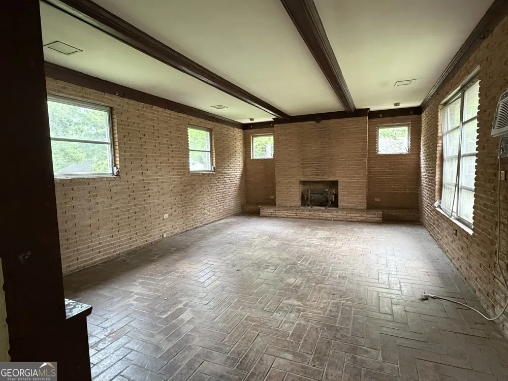 225 W Jessamine ST Fitzgerald, GA 31750