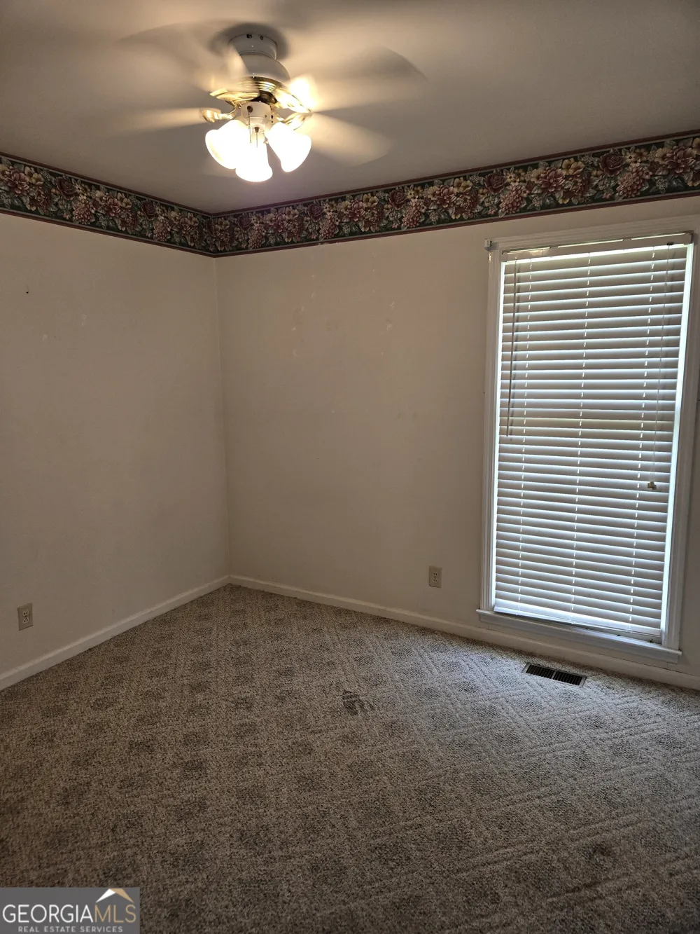 101 Skyline DR Barnesville, GA 30204