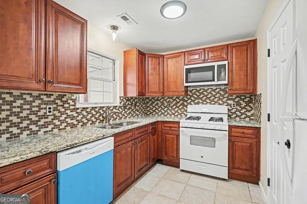 5580 Stonington Trace PKWY Stone Mountain, GA 30087