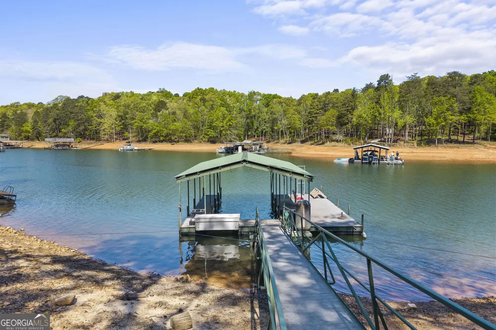 1047 Tranquility LN Hartwell, GA 30643