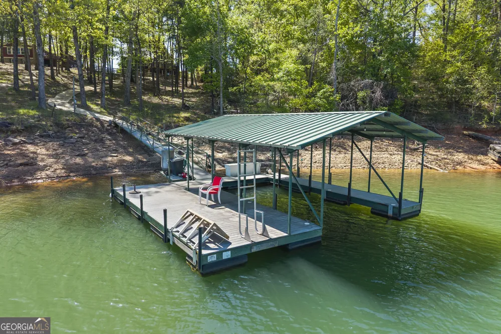 1047 Tranquility LN Hartwell, GA 30643