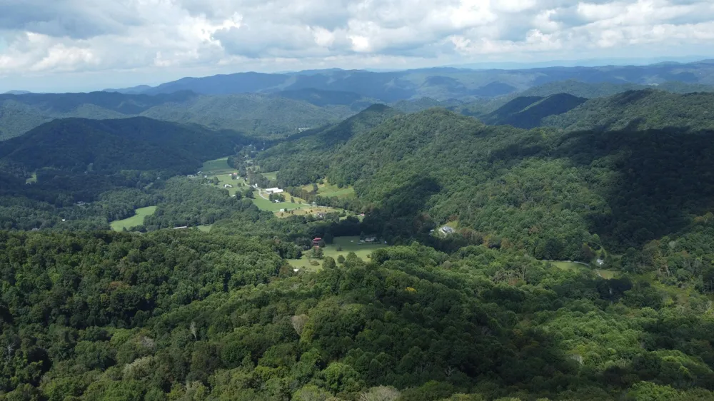 669 Pond Ridge Road Tellico Plains, TN 37385