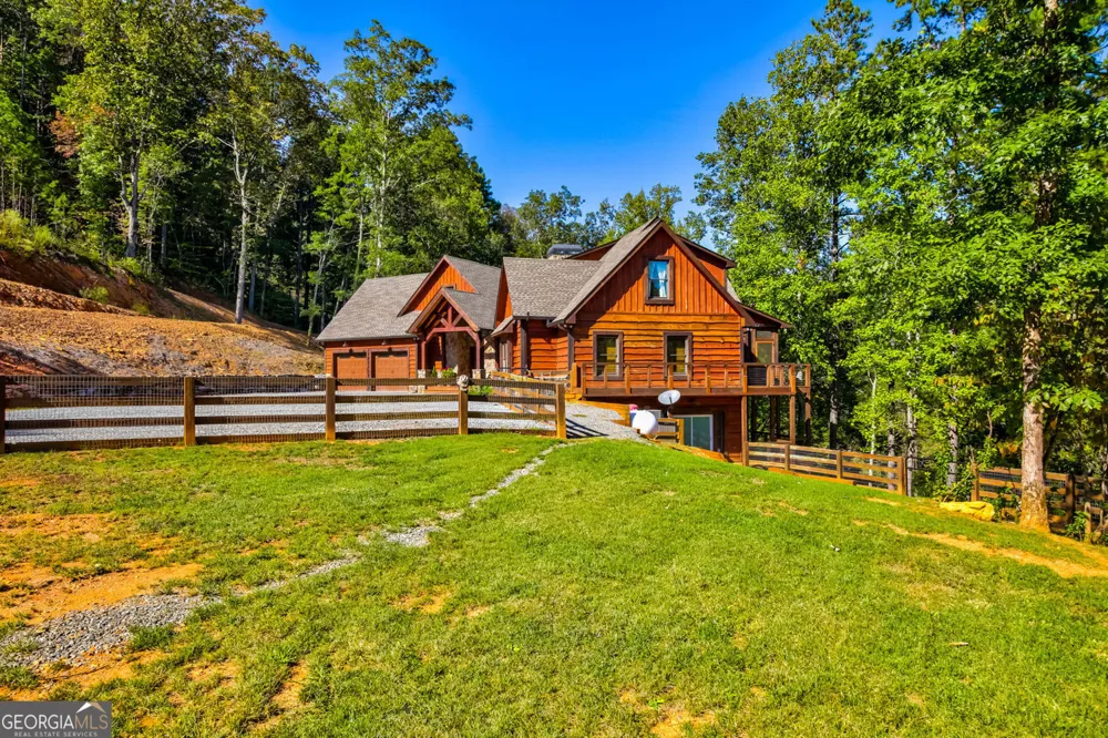 380 Biguns BLVD Talking Rock, GA 30175