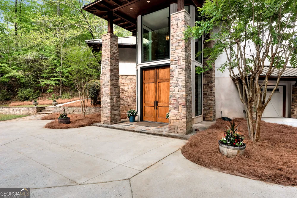 6960 Riverside DR Atlanta, GA 30328
