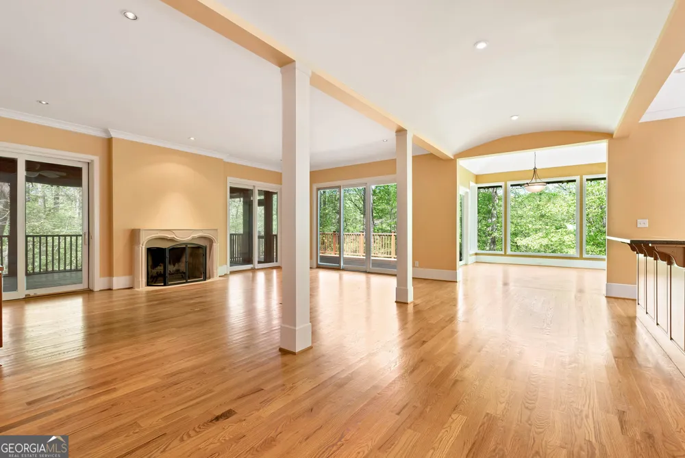 6960 Riverside DR Atlanta, GA 30328