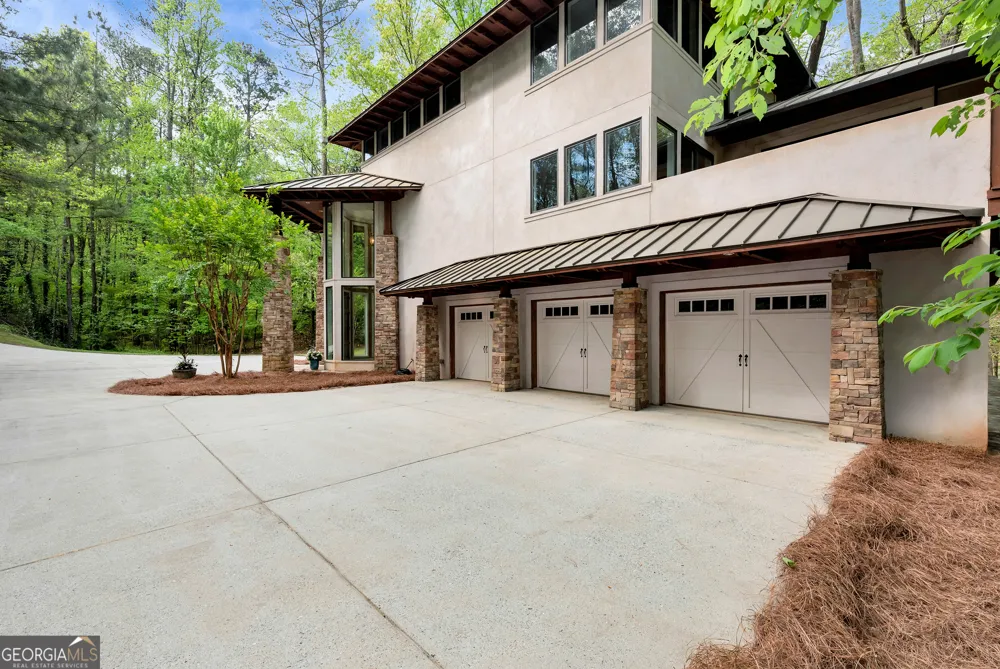 6960 Riverside DR Atlanta, GA 30328