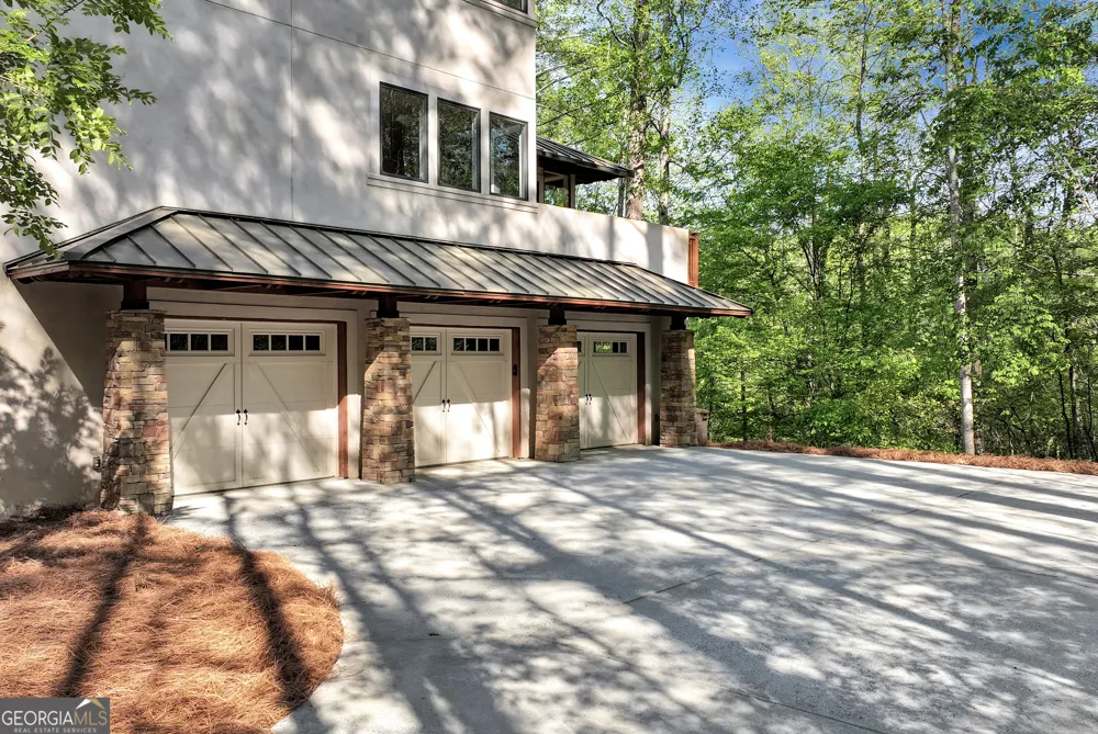 6960 Riverside DR Atlanta, GA 30328