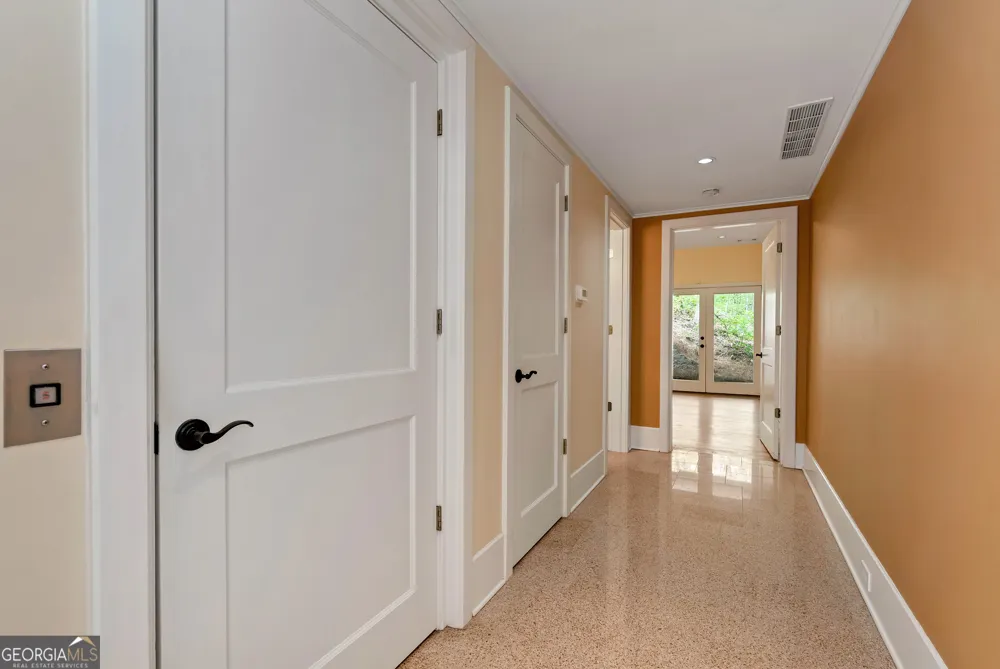 6960 Riverside DR Atlanta, GA 30328