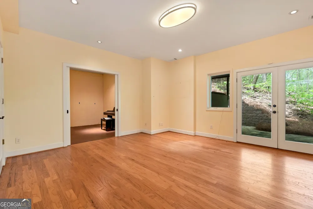 6960 Riverside DR Atlanta, GA 30328