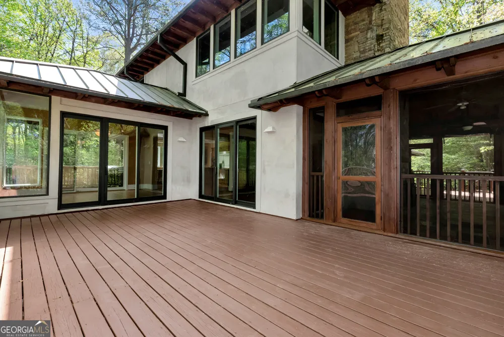 6960 Riverside DR Atlanta, GA 30328