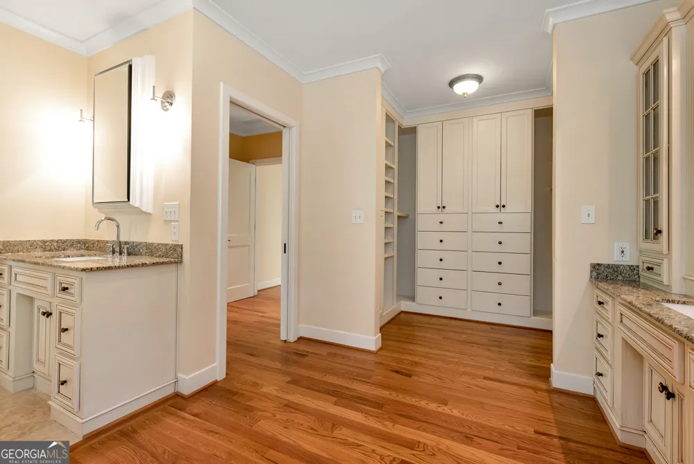 6960 Riverside DR Atlanta, GA 30328