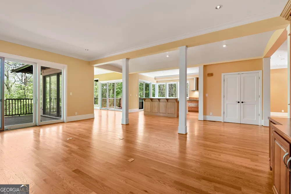 6960 Riverside DR Atlanta, GA 30328