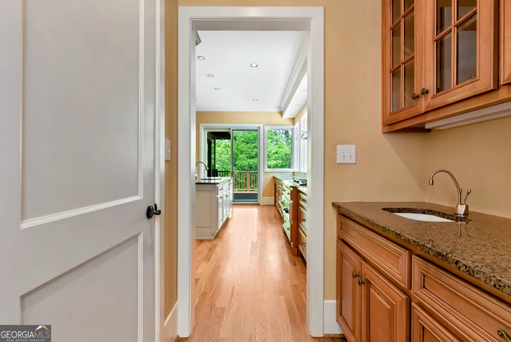 6960 Riverside DR Atlanta, GA 30328