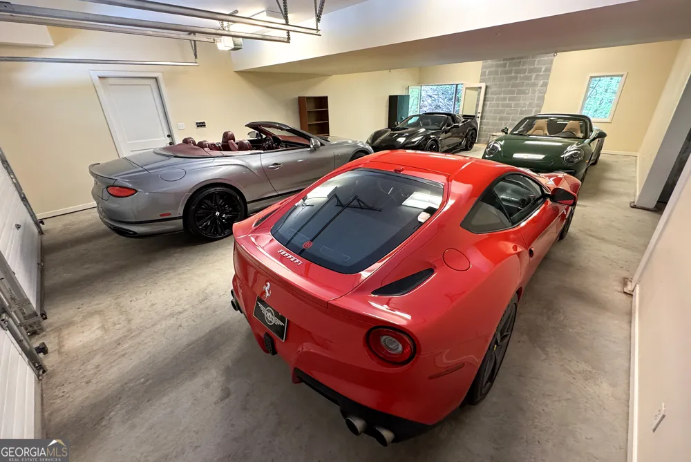 6960 Riverside DR Atlanta, GA 30328