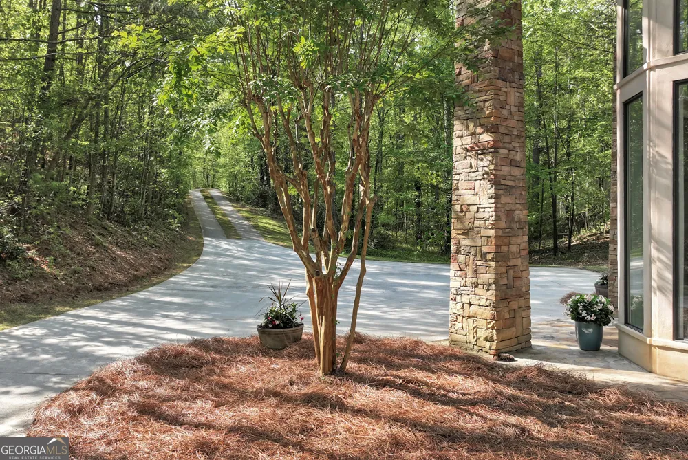 6960 Riverside DR Atlanta, GA 30328