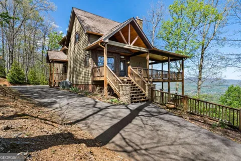 1689 Long Ridge RD