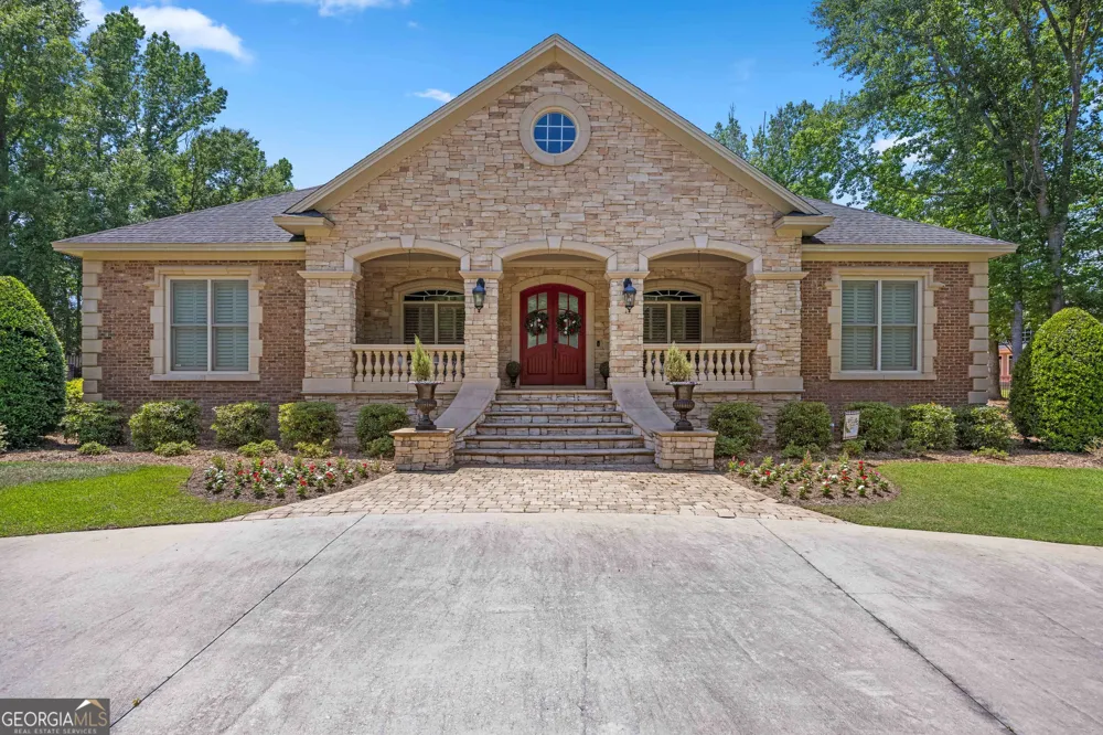 4223 Spring Branch CIR Valdosta, GA 31601