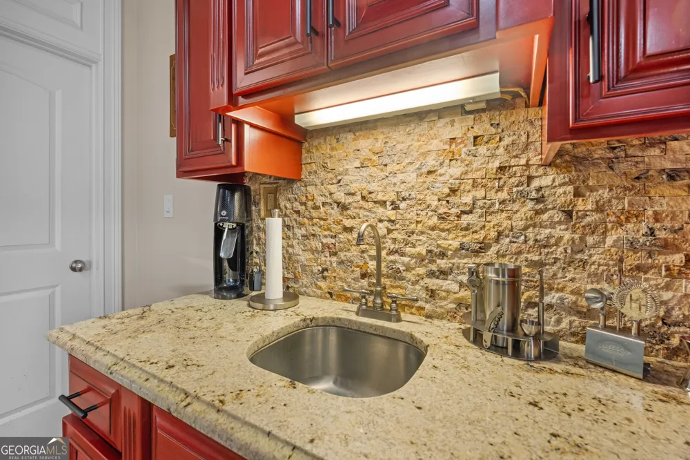 4223 Spring Branch CIR Valdosta, GA 31601