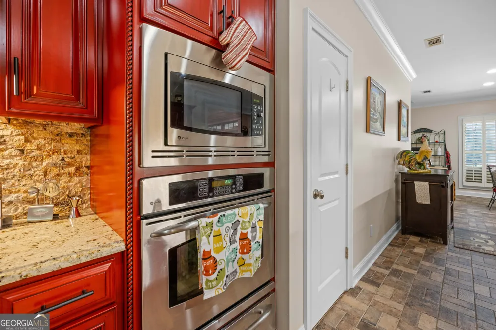 4223 Spring Branch CIR Valdosta, GA 31601
