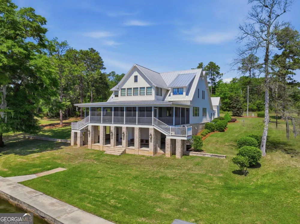 620 Lakeshore DR Cordele, GA 31015