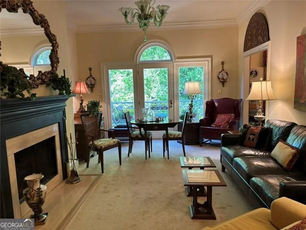 9385 Knollcrest BLVD Johns Creek, GA 30022
