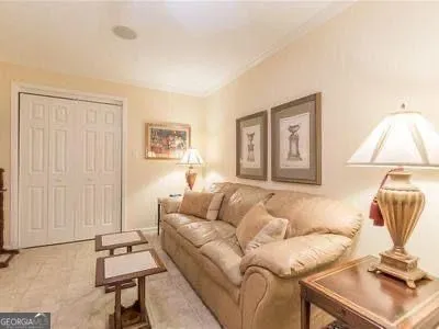 9385 Knollcrest BLVD Johns Creek, GA 30022