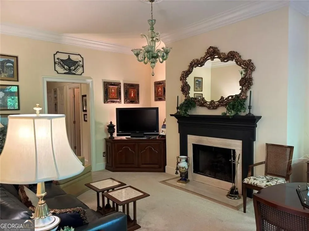 9385 Knollcrest BLVD Johns Creek, GA 30022