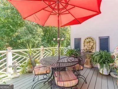 9385 Knollcrest BLVD Johns Creek, GA 30022