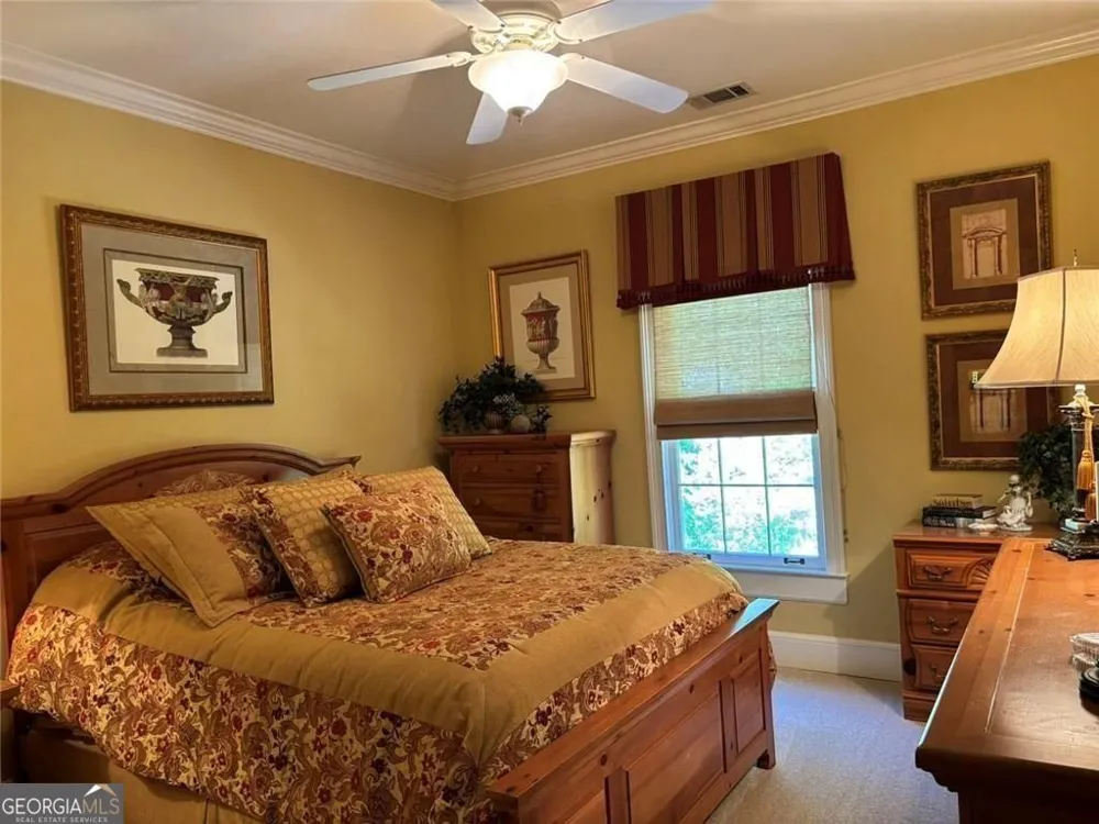 9385 Knollcrest BLVD Johns Creek, GA 30022