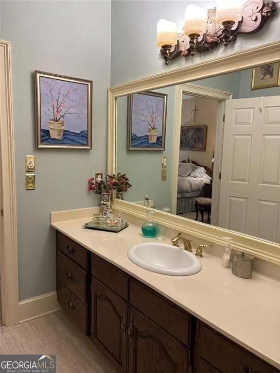 9385 Knollcrest BLVD Johns Creek, GA 30022