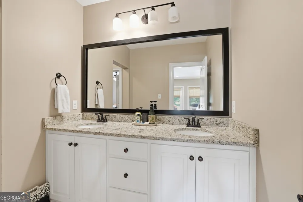 162 Timber Ridge DR Toccoa, GA 30577