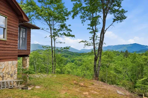256 Hillside Lane