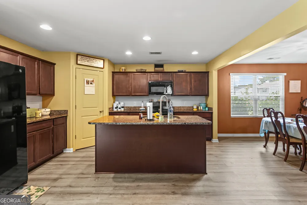 31 Blackberry CIR Guyton, GA 31312