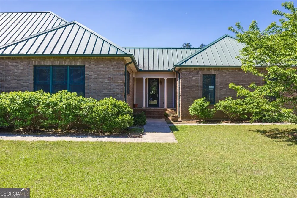 2415 Elko RD Elko, GA 31025