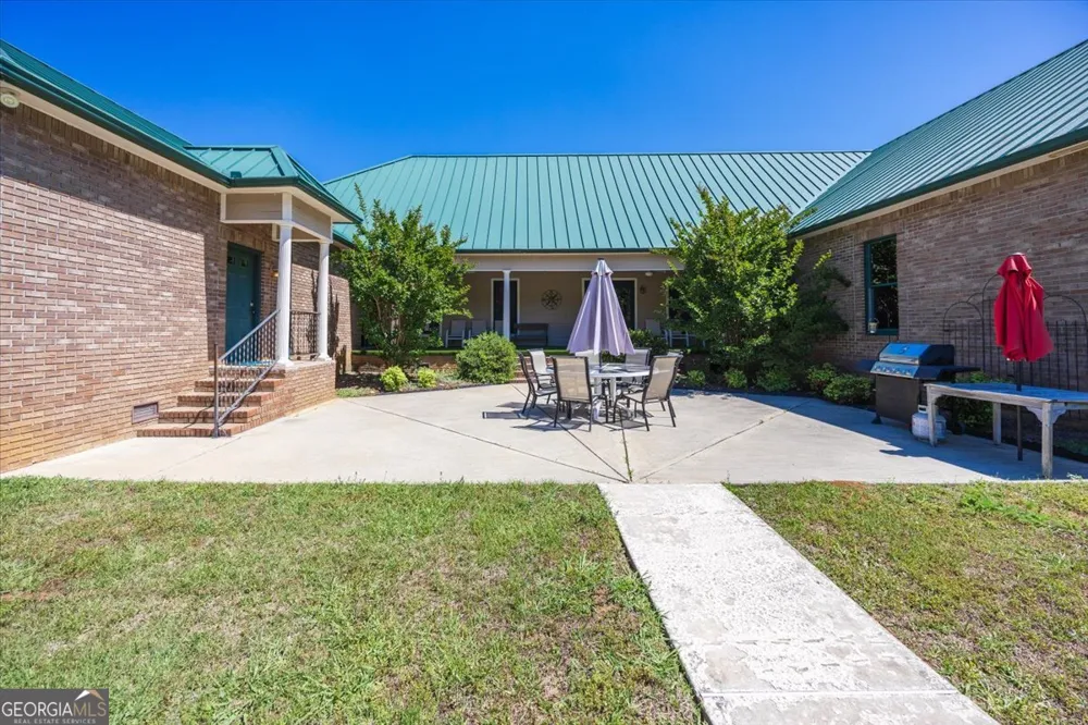 2415 Elko RD Elko, GA 31025